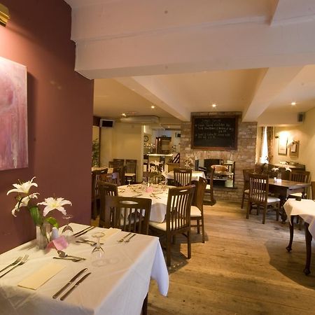 Whitminster Inn Claypits 外观 照片