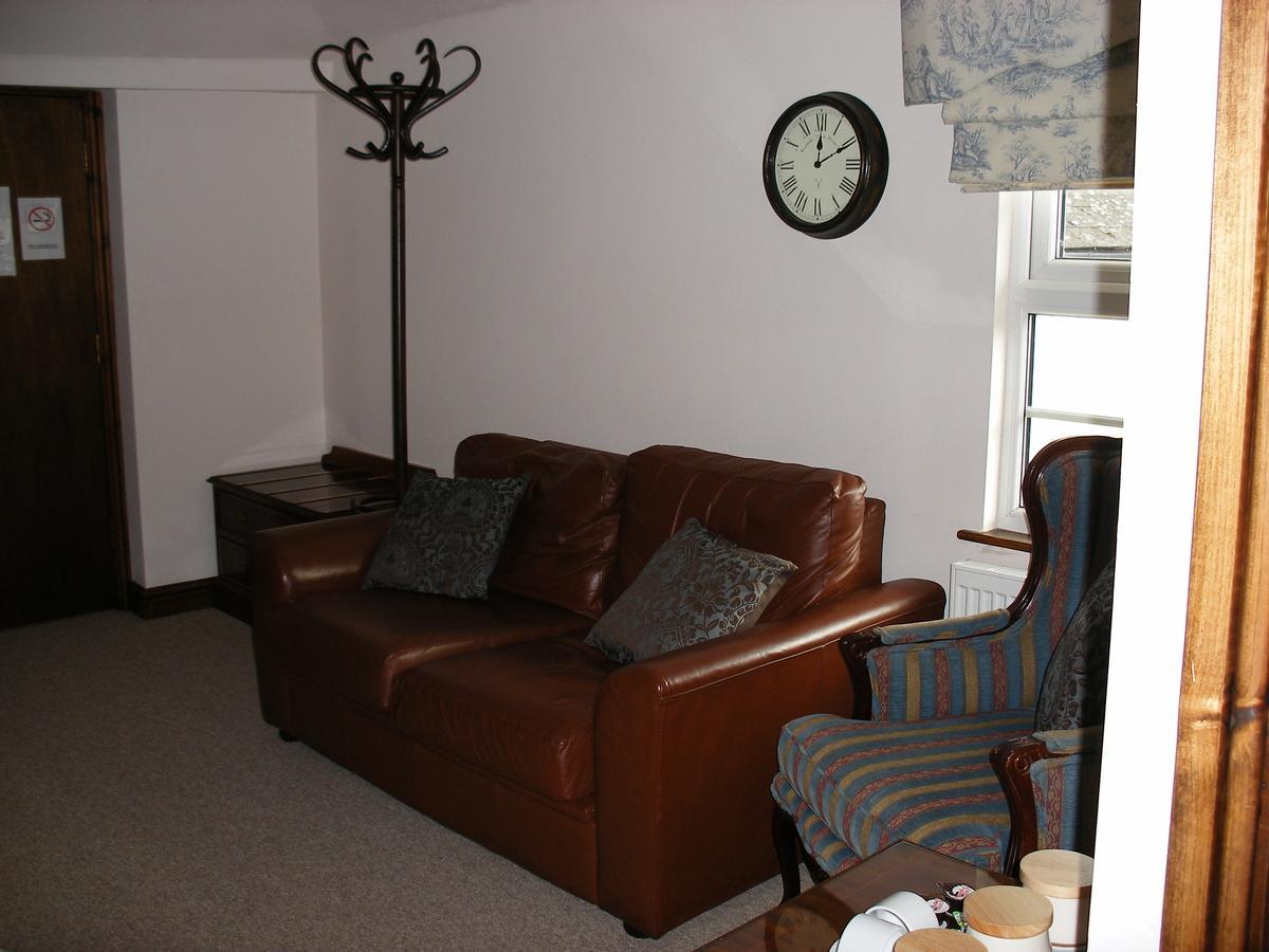 Whitminster Inn Claypits 外观 照片