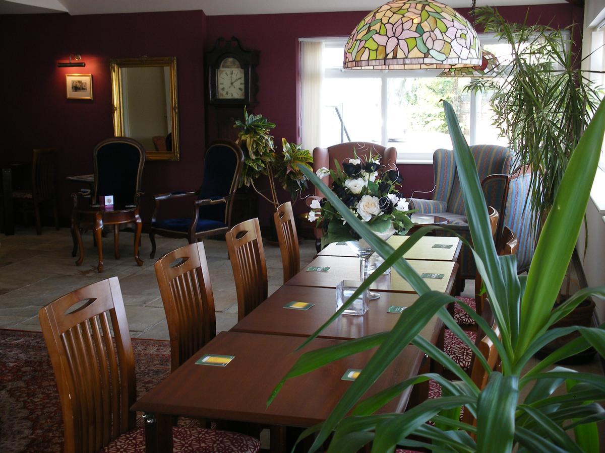 Whitminster Inn Claypits 外观 照片