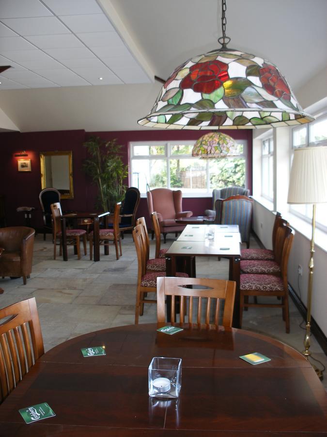 Whitminster Inn Claypits 外观 照片